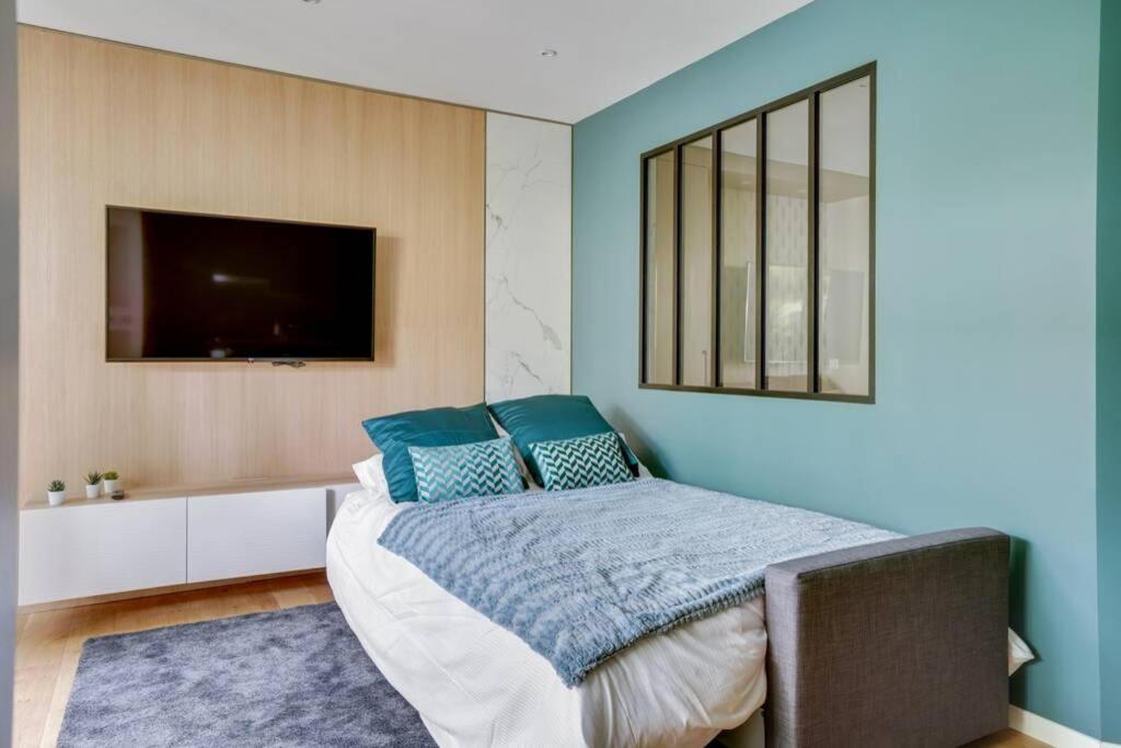 Suite Luxury Republique Paris Exteriör bild