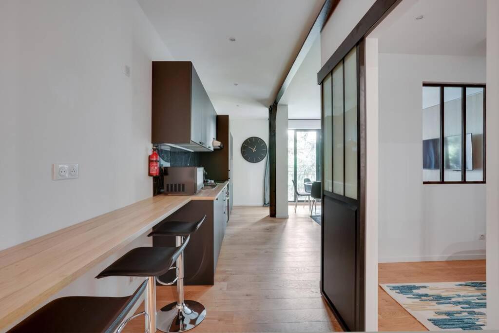 Suite Luxury Republique Paris Exteriör bild